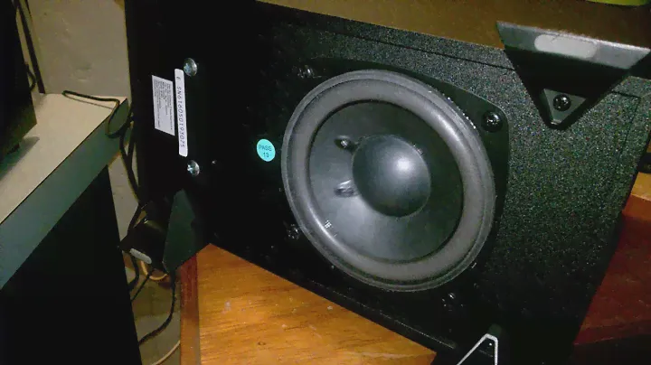 Subwoofer Edifier M1360